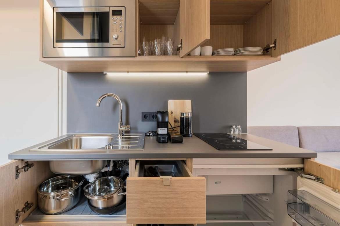 Studio Apartment Uber Den Wolken Berlim Exterior foto