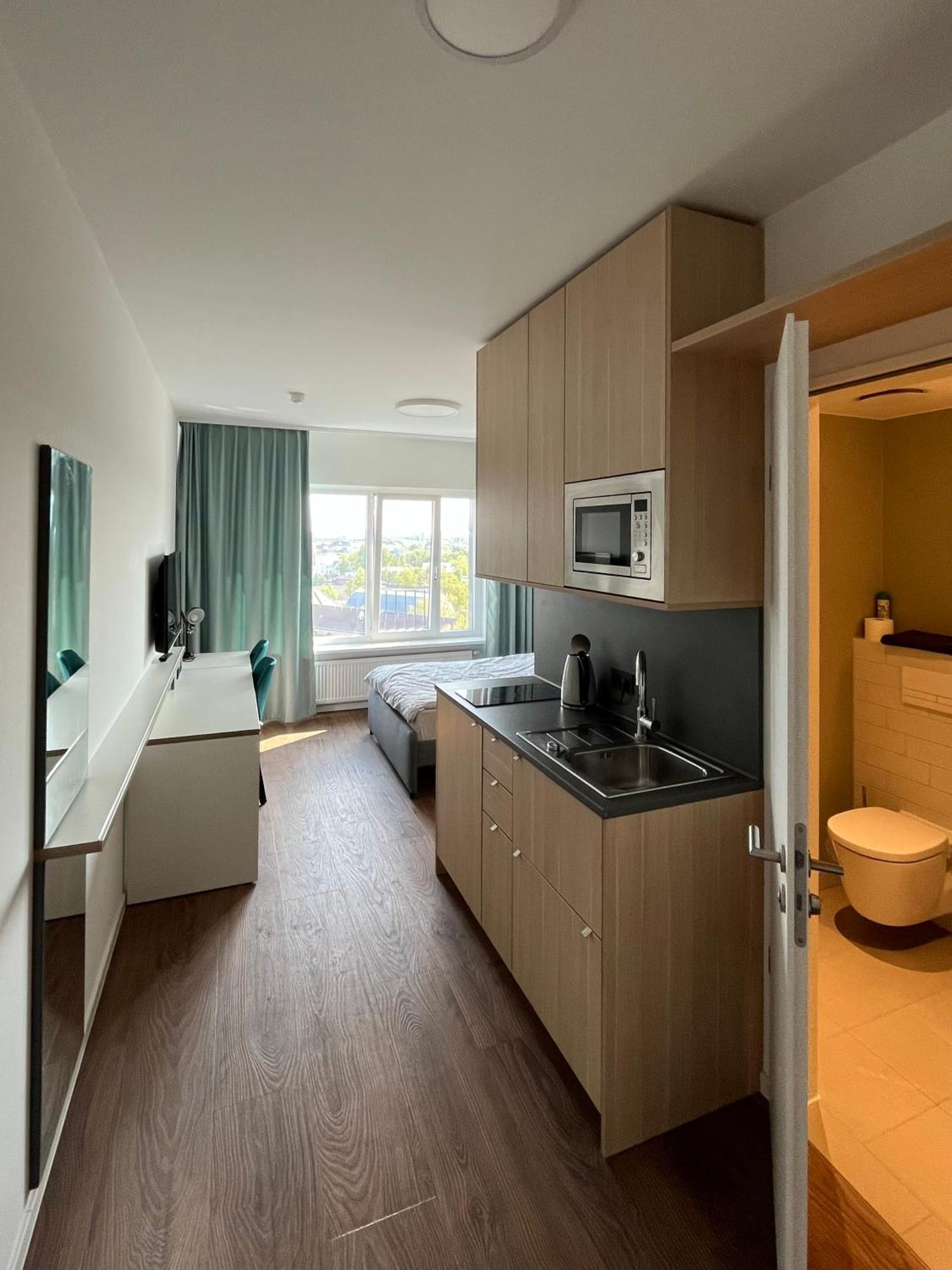 Studio Apartment Uber Den Wolken Berlim Exterior foto